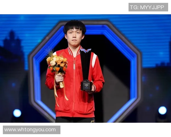 足球球星激情挑战赛激烈上演 突破极限展现超凡技巧与默契配合